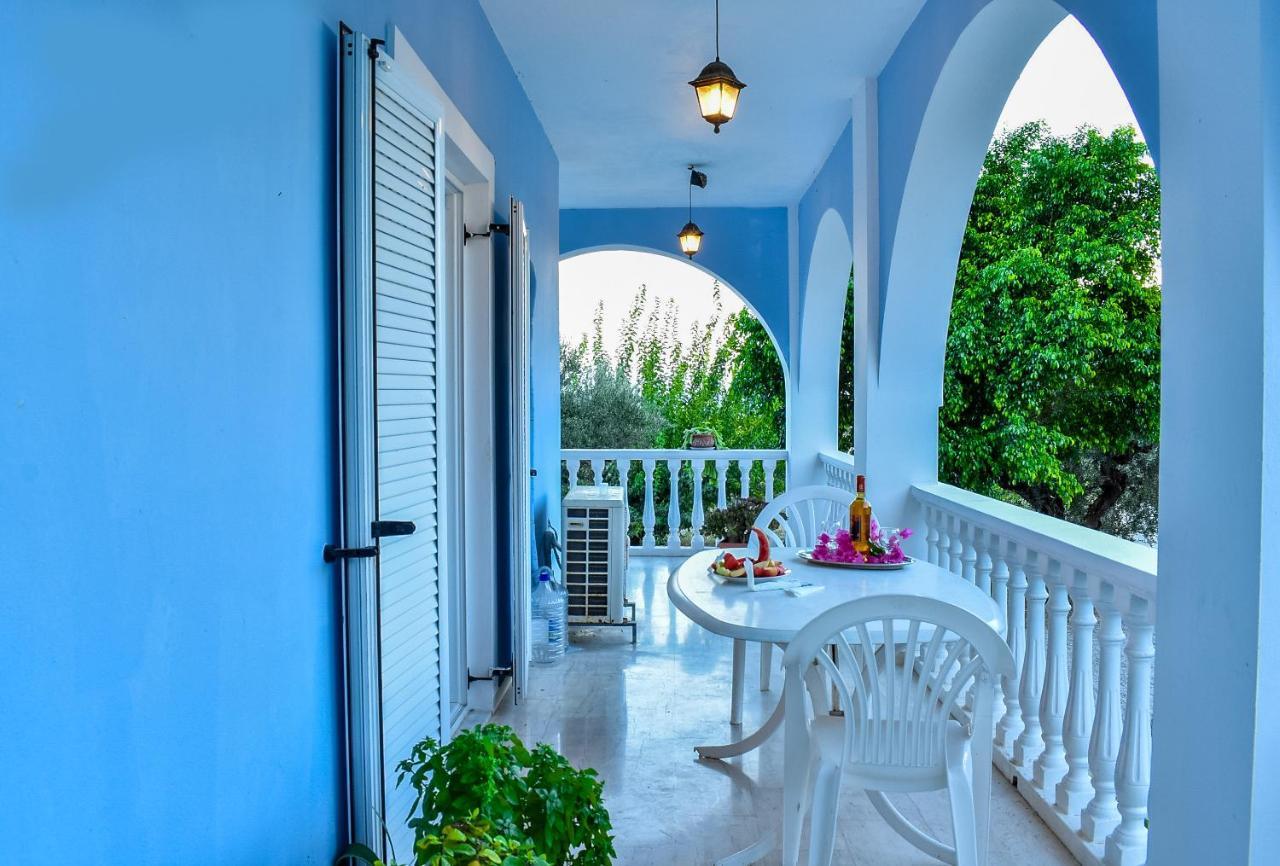 Vicky'S Village Private House Fiolitis Exterior foto
